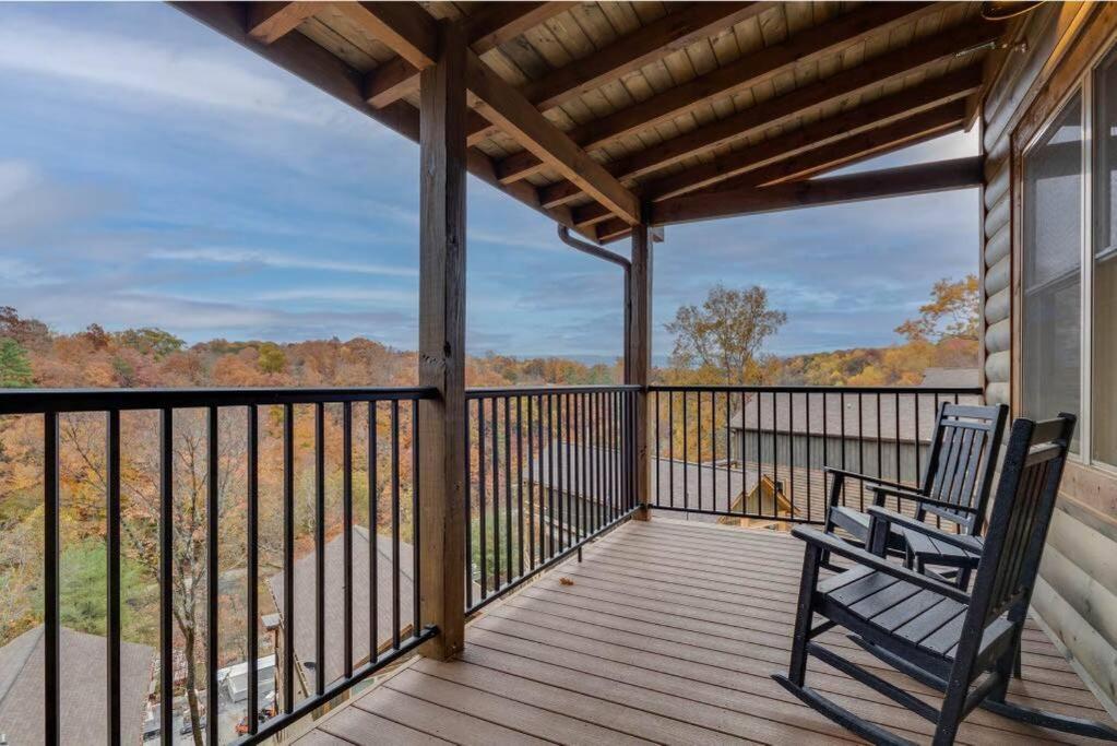 Blue Moon Ridge: Brand New Cabin! 5 Bedrooms, Pool/Hot Tub, Theatre Pigeon Forge Buitenkant foto