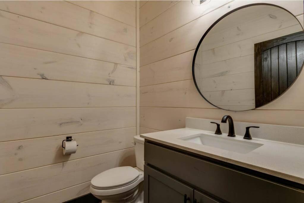 Blue Moon Ridge: Brand New Cabin! 5 Bedrooms, Pool/Hot Tub, Theatre Pigeon Forge Buitenkant foto